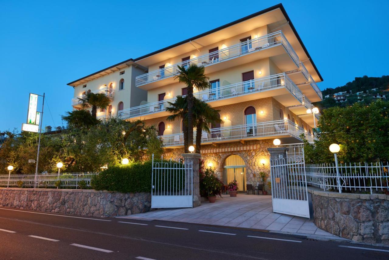 Hotel Benacus Torri Del Benaco Zewnętrze zdjęcie