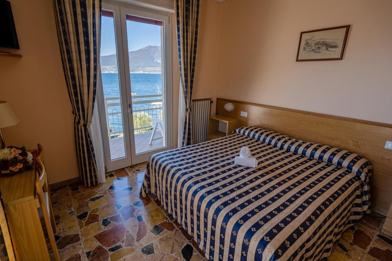 Hotel Benacus Torri Del Benaco Zewnętrze zdjęcie
