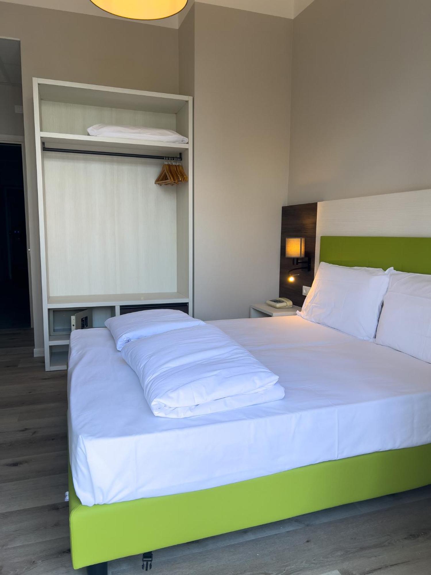 Hotel Benacus Torri Del Benaco Zewnętrze zdjęcie