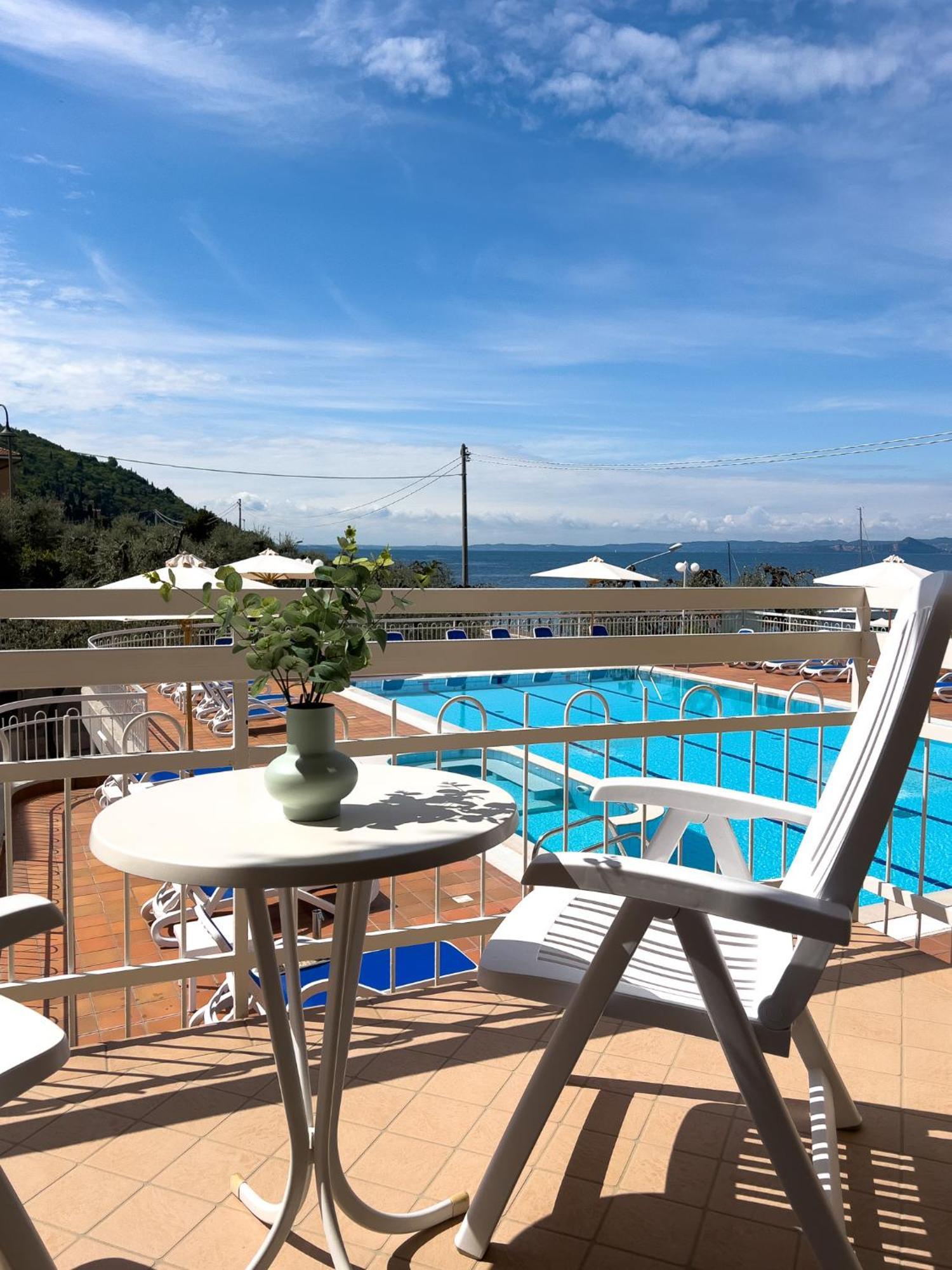Hotel Benacus Torri Del Benaco Zewnętrze zdjęcie