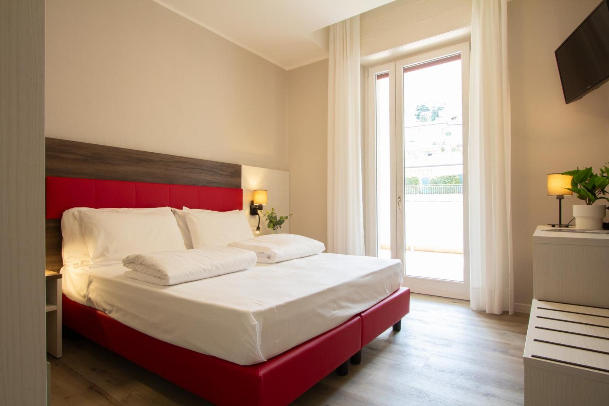 Hotel Benacus Torri Del Benaco Zewnętrze zdjęcie