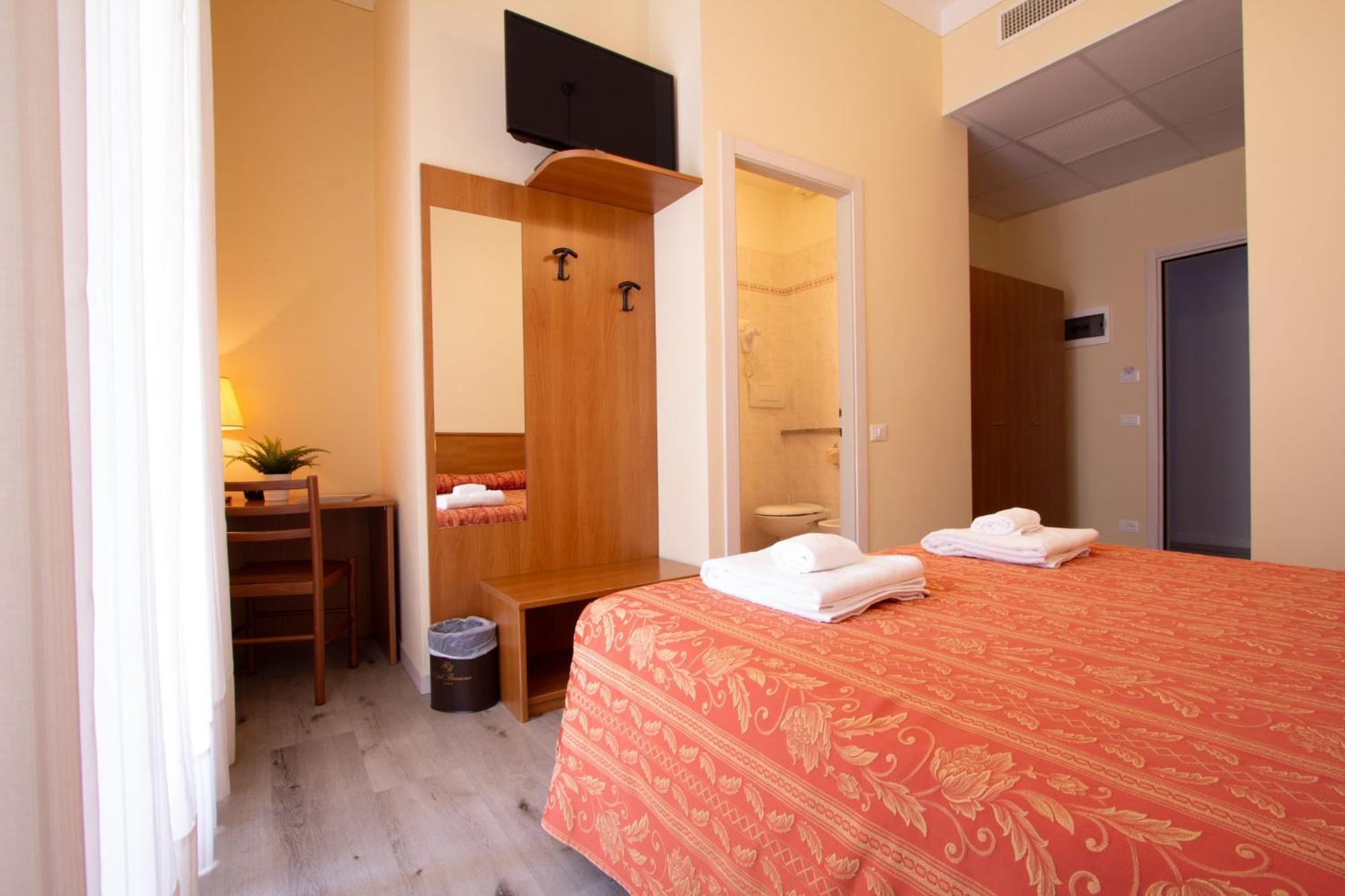 Hotel Benacus Torri Del Benaco Zewnętrze zdjęcie
