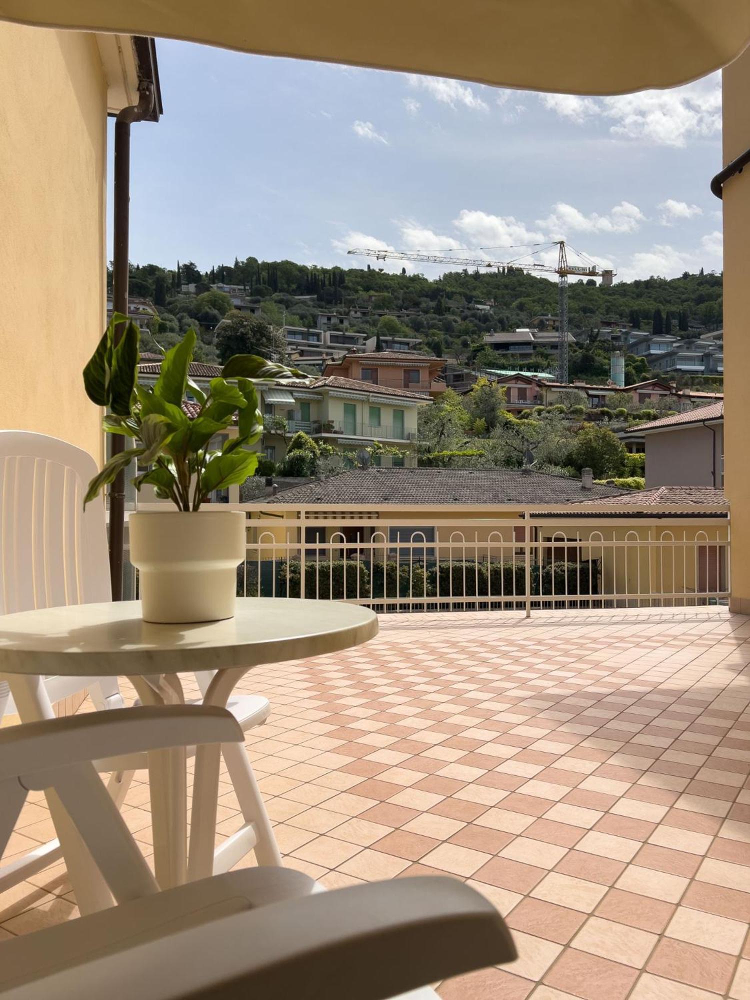 Hotel Benacus Torri Del Benaco Zewnętrze zdjęcie